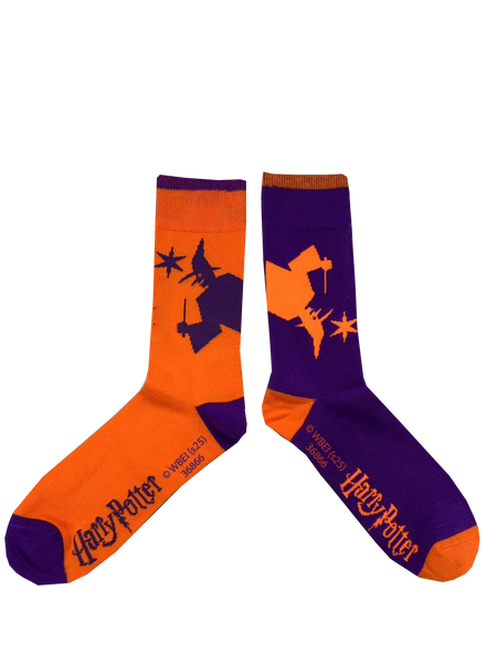 Licensed Harry Potter Weasleys Mens Crew Socks, Colour One Sock oranange, one in purple, Size 6-11 (39-46 Euro) Odd Sock Design