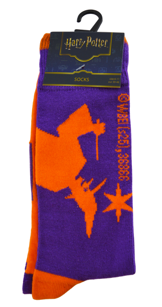 Licensed Harry Potter Weasleys Mens Crew Socks, Colour One Sock oranange, one in purple, Size 6-11 (39-46 Euro) Odd Sock Design
