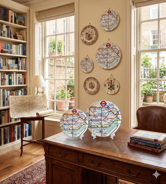 London Underground printed Tube Map Decorative porcelian Plate, Round, Licensed, 12cm and 20cm, hang and with stand - British Heritage Brands